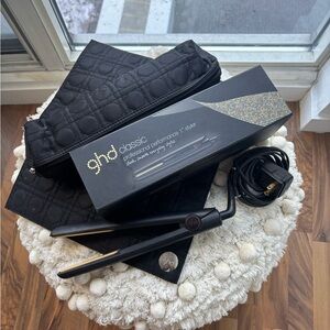 ghd | Classic 1” Hair Straightener